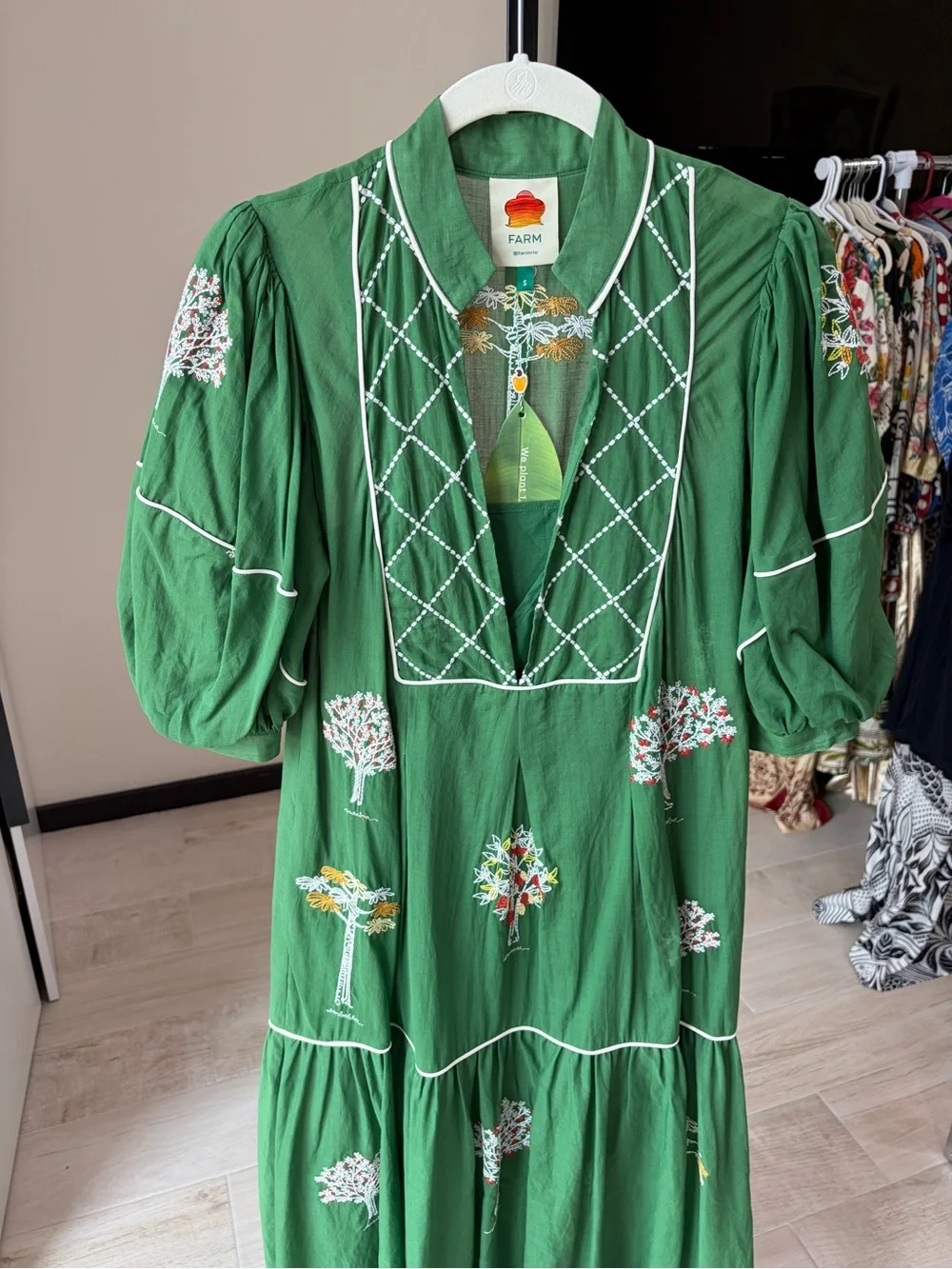 Farm Rio: Green Embroidered Trees Organic
Cotton Midi Dress - Picture 11 of 13